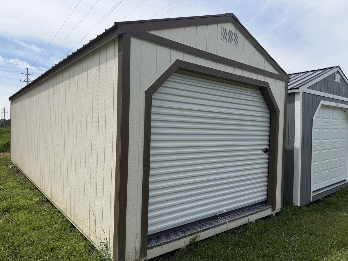 Garage 12x32